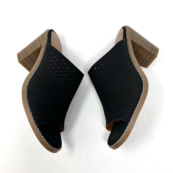 American Eagle Women’s Black Open Toe Black Suede Sandals - Picture 4 of 11